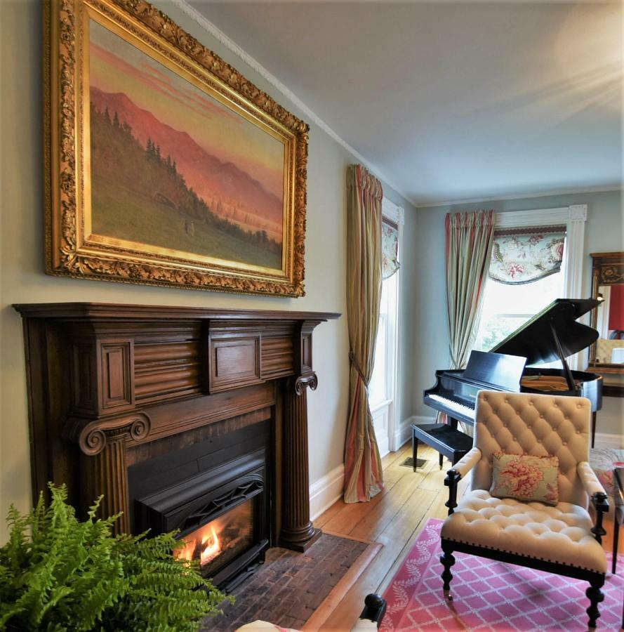 34 State "Historic Luxury Suites" スカニースルズ エクステリア 写真